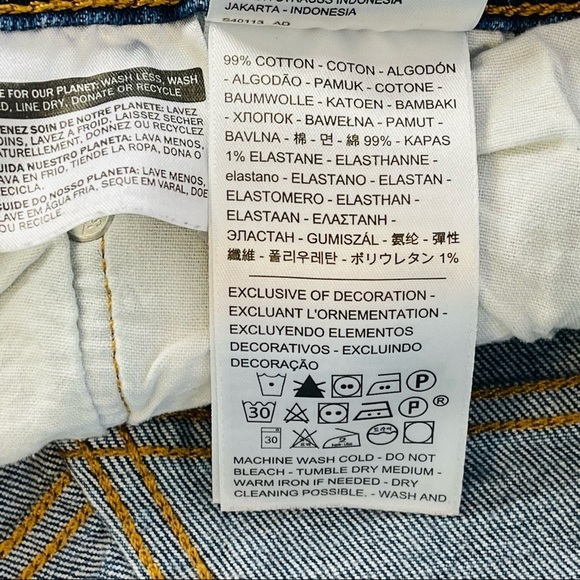 Levi's 501 original fit frayed cut off shorts high rise women's size 30 - Picture 6 of 12